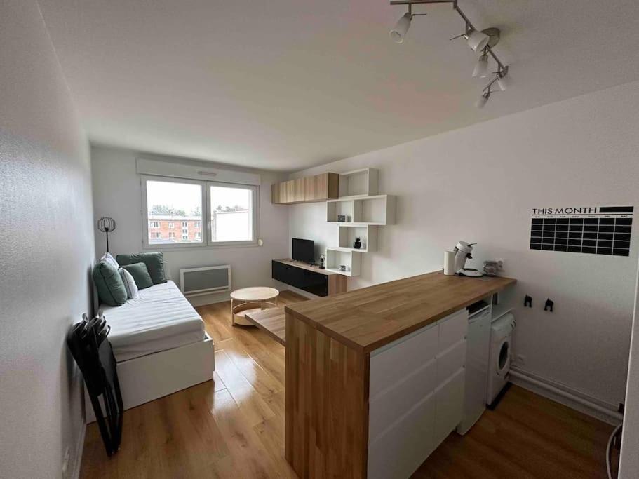 Studio Meuble Apartment Амиен Екстериор снимка